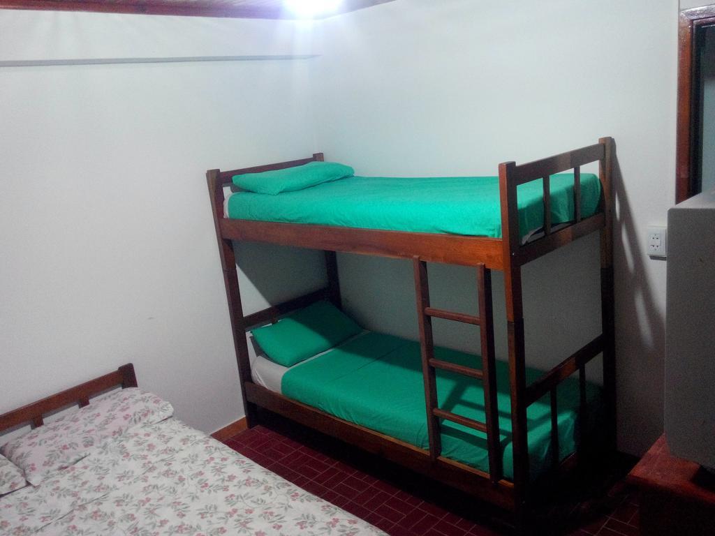 Iguazu Rey Hostel Puerto Iguazú Habitación foto
